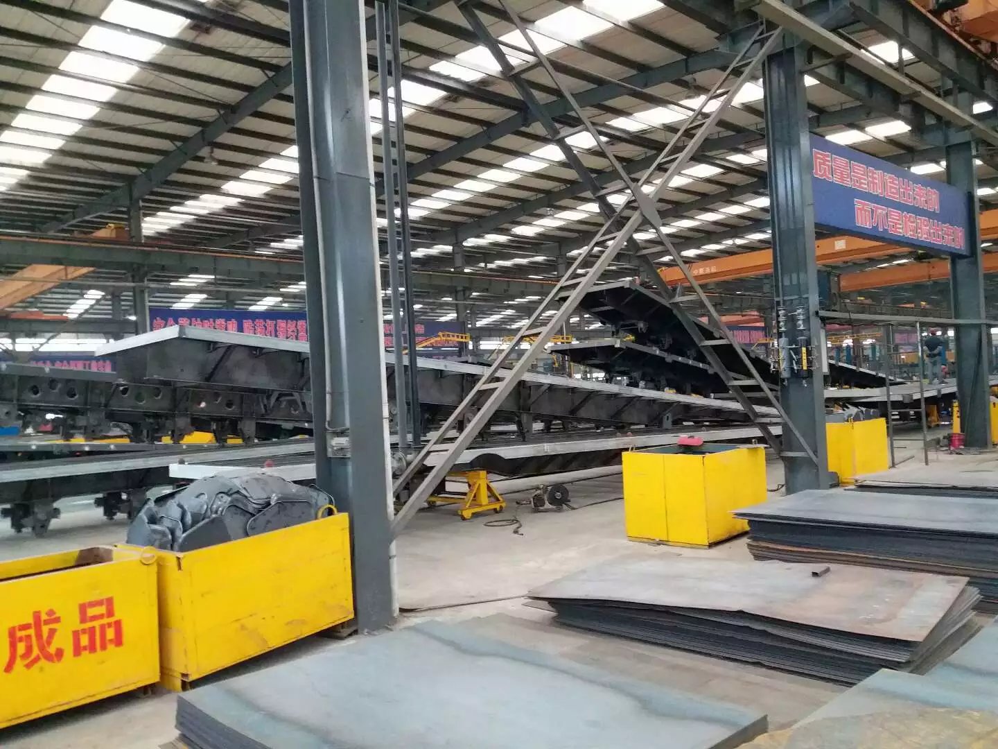 40ft 3 And 4axles 48ft 53ft Platform Flatbed Container Semi Trailer With Tractor Steel Floor 3-5mm Diamond Plate