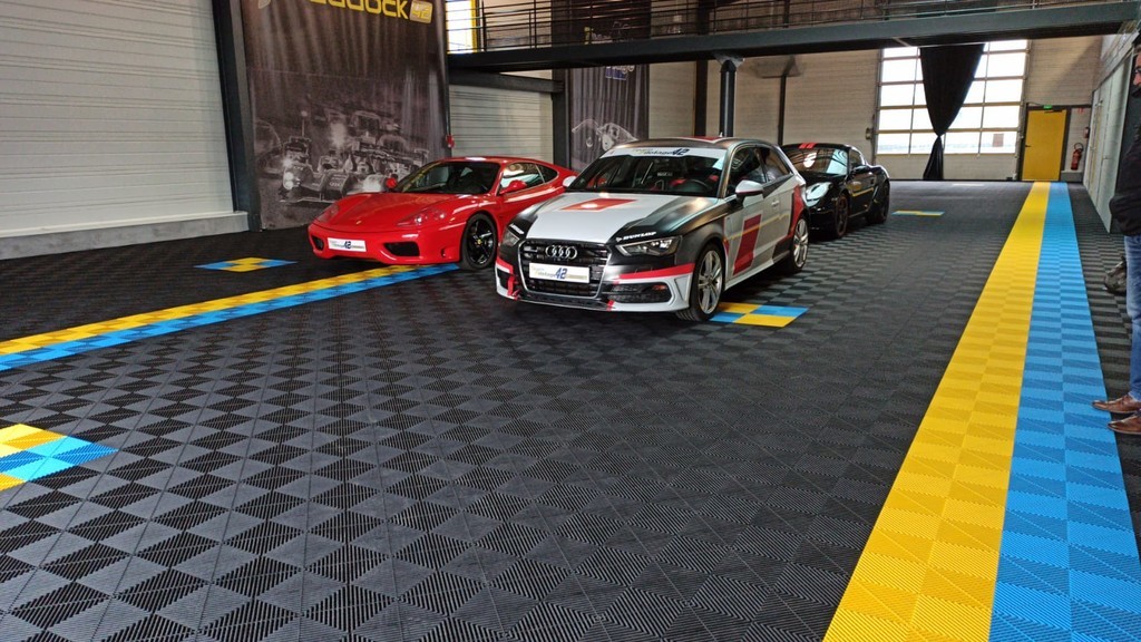 Rib Industrial Interlocking Floor Tiles 18mm Polypropylene Garage Flooring