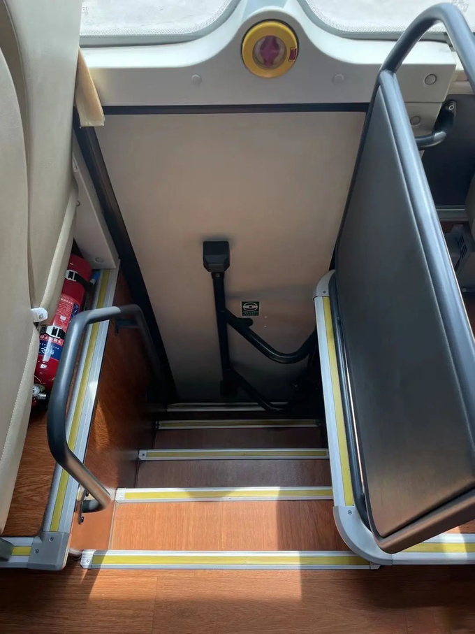 LCK6126 Zhongtong Used Passenger Bus 54 Seater Double Door Air Seat Large Capacity Luxury Bus