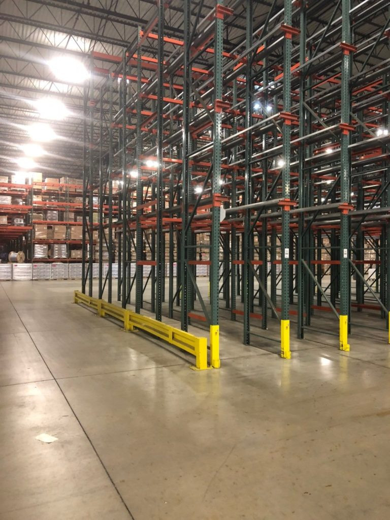 Heavy Duty Beam Shelving Rack / Warehouse Storage Selective Pallet Racking