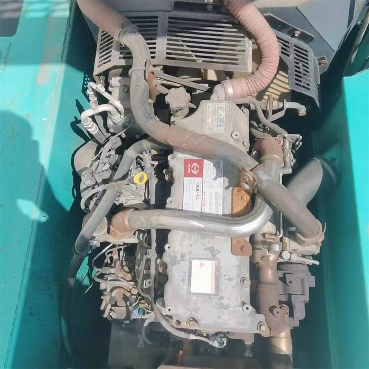 25300KG Operating Weight Kobelco SK260 Excavator in Shanghai Japan Made 2019 Year