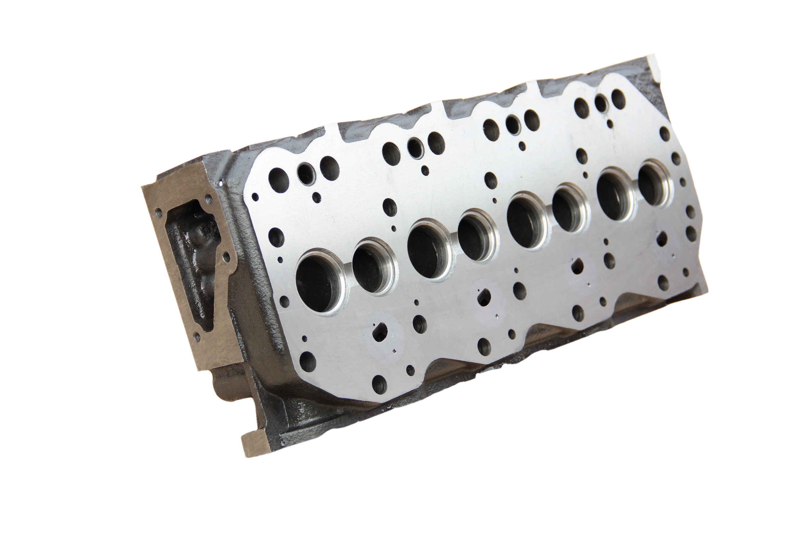 Cylinder Head For Nissan Td27-T Iron Cylinder Head OEM 11039-43G36 Amc 909011