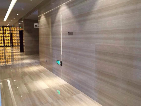 Chenille White Wood Marble Tile , Polished Marble Floor Tile Smooth Looking
