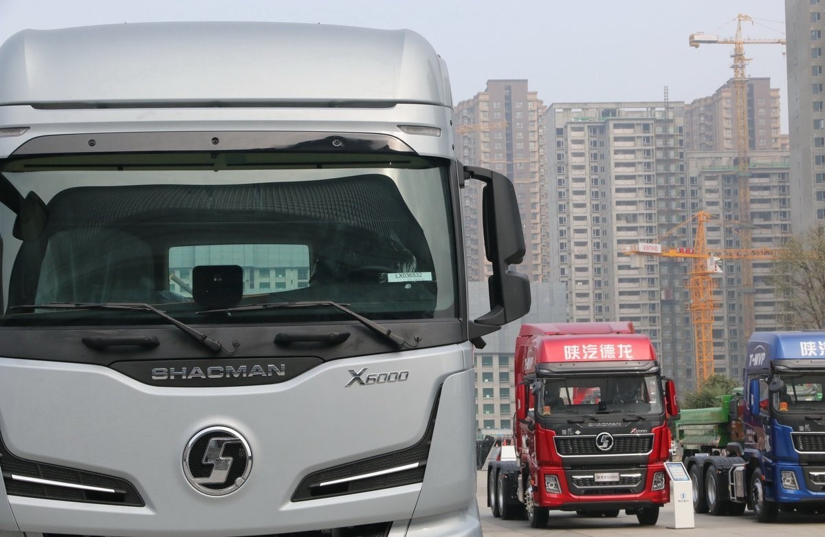 Shacman X6000 Truck 6X4 4X2 Weichai Engine China Factory Supply Shacman Tractor Trailer Head