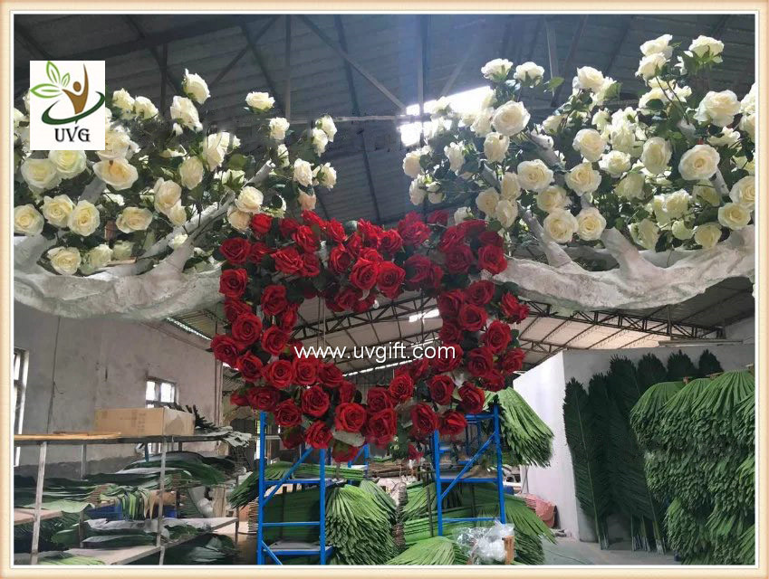 UVG CHR139 white artificial flowering trees in silk rose branhces for party background decoration