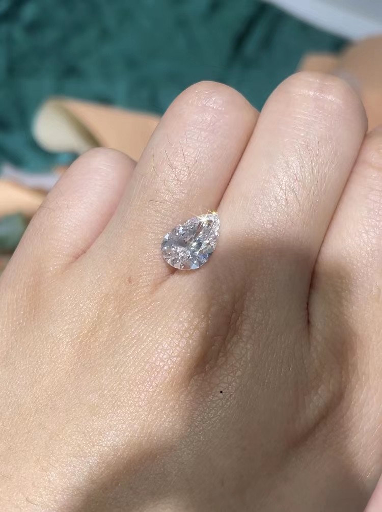 1-1.99Carat Pear Loose Diamond 10 Mohs Lab Engineered Diamonds