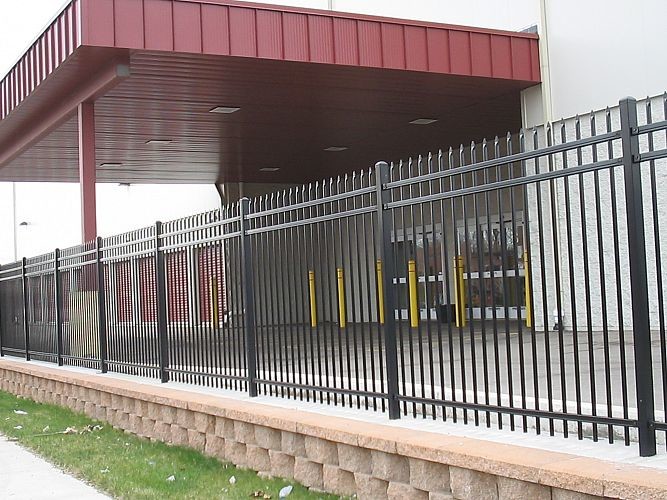CE Waterproof Steel Garden Fencing Panels , 2.4m Wide High Security Fence