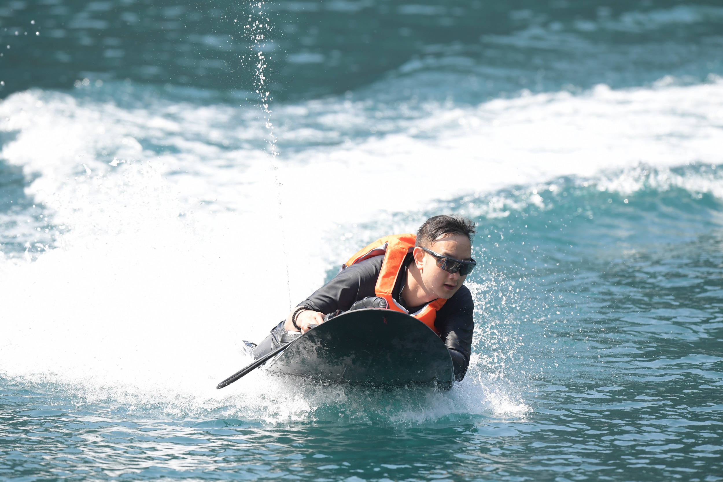 Power Jet Surfboard Engine Comprehensive Fuel 1.5L/H for 2 Hours Endurance Full Throttle
