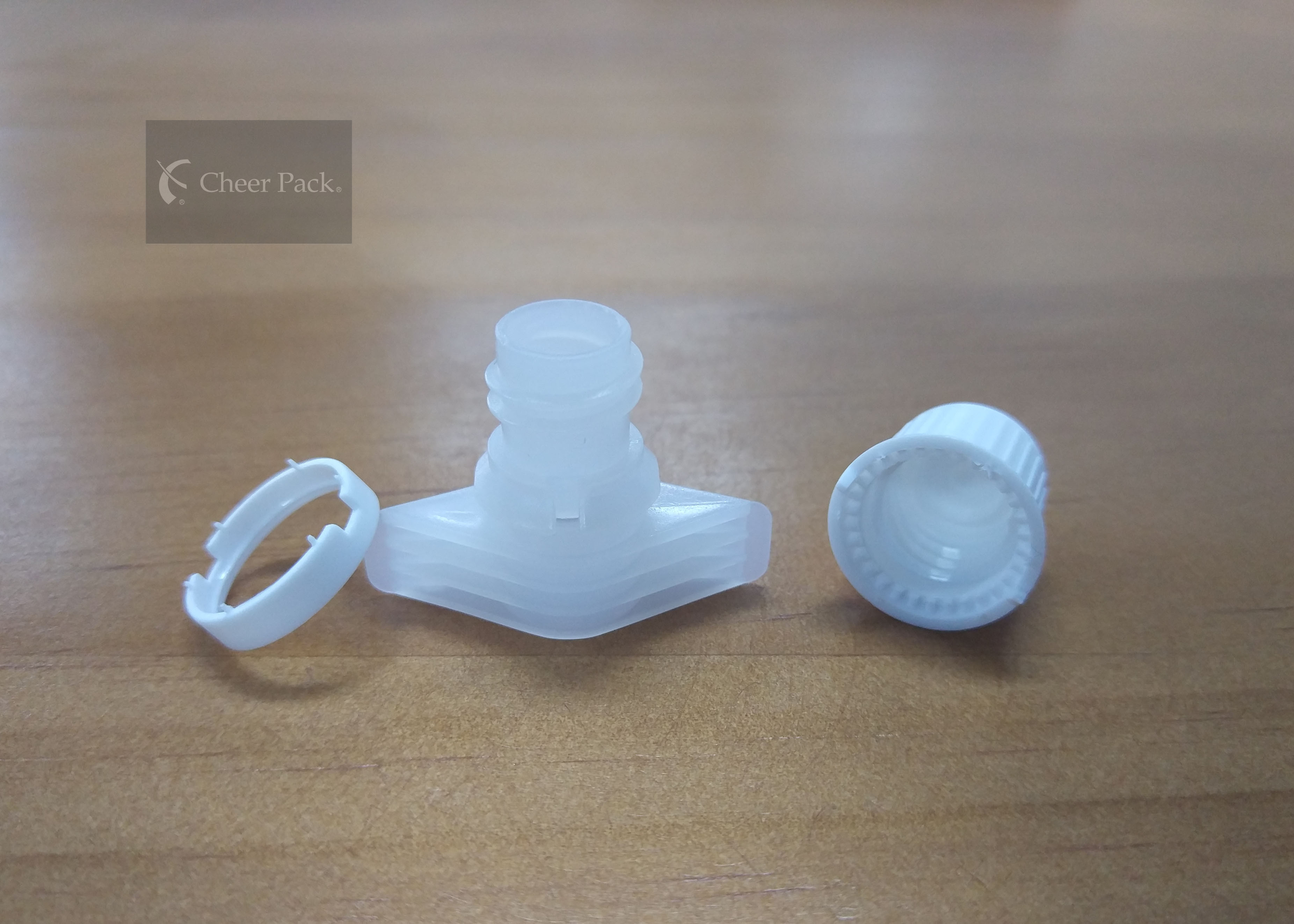 White Pour Spout Caps For Plastic Pouch Outer Diameter 1.16cm