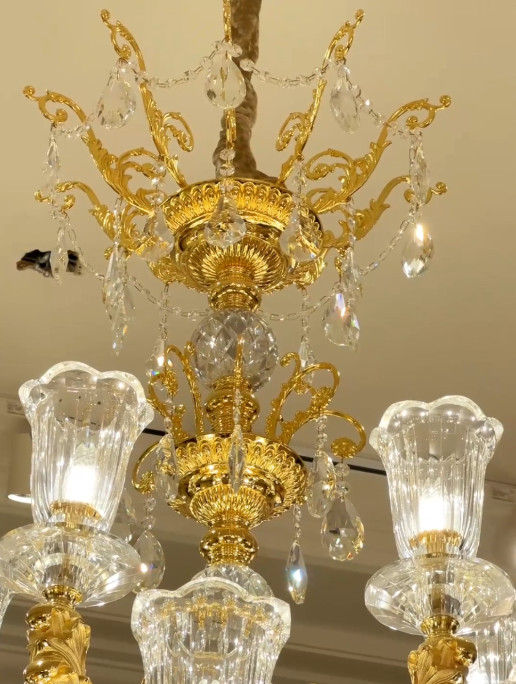 OEM ODM Luxury Large Contemporary Foyer Chandeliers With High Grade Crystal