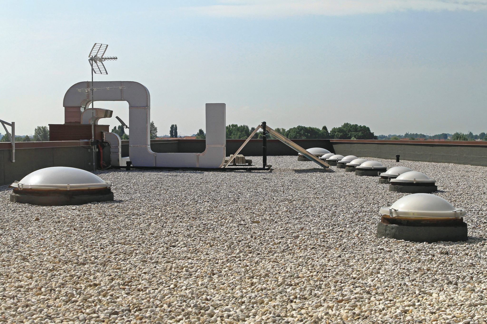 HDG Steel Ballasted Solar Mounting Systems Photovoltaic Flat Roof Racking