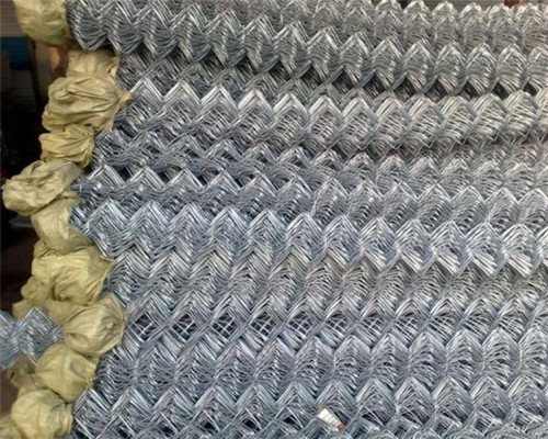 Football Field 2mm Plastic Coated Chain Mesh Fencing 5x5cm