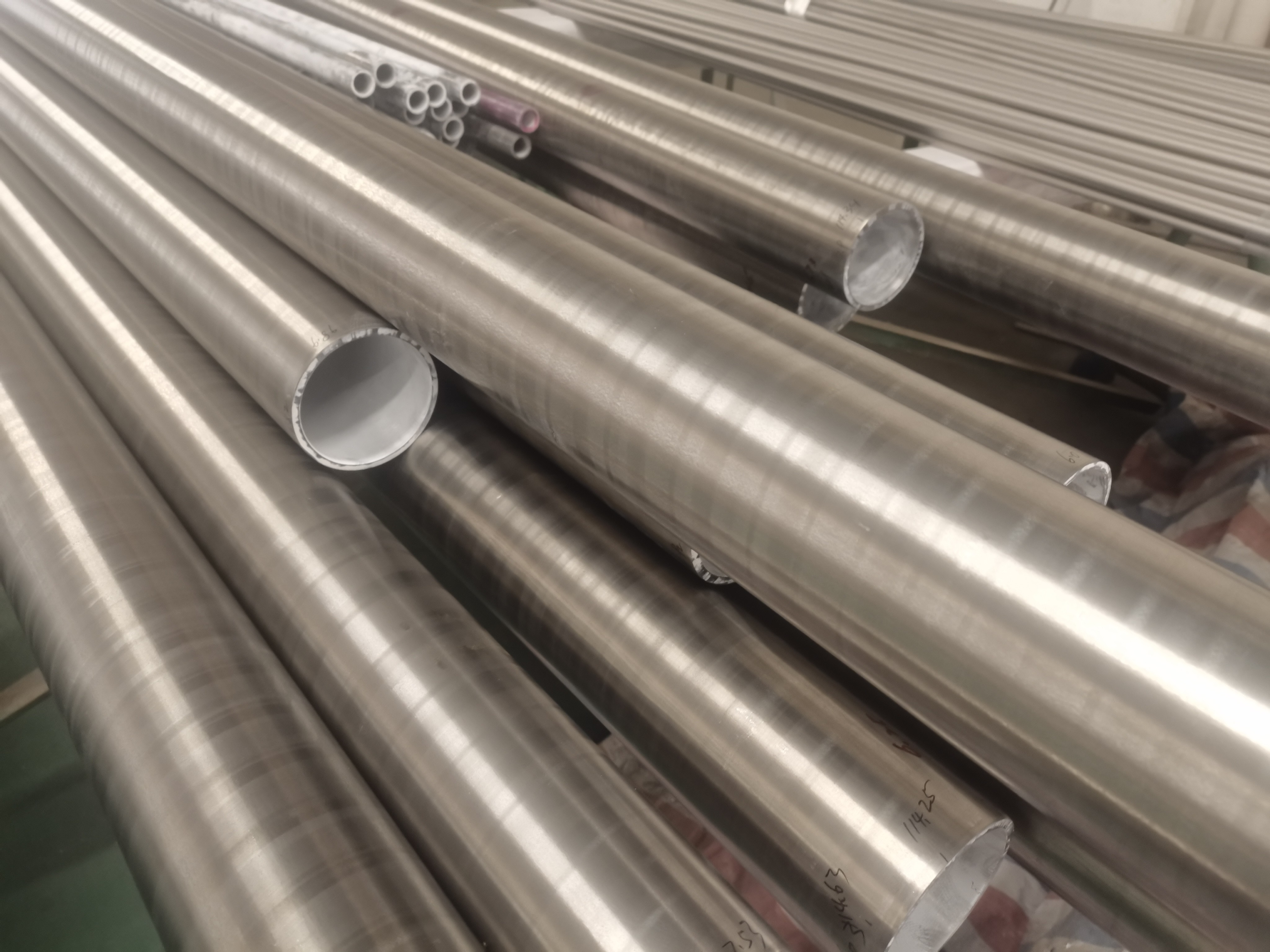 100% Eddy Current Zirconium Seamless Tube Ultrasonic Hydrostatic Test 219mm