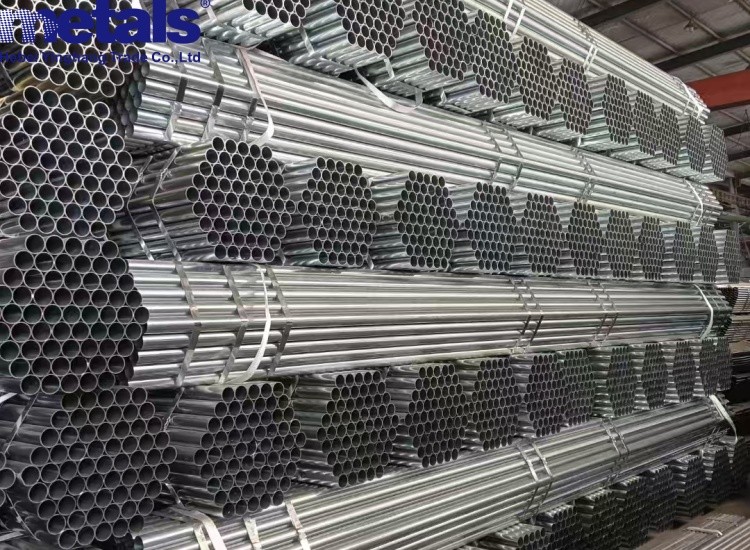 ERW Hot Dipped Galvanized Steel Pipe Size 1/2 3/4 1"2"1.5"