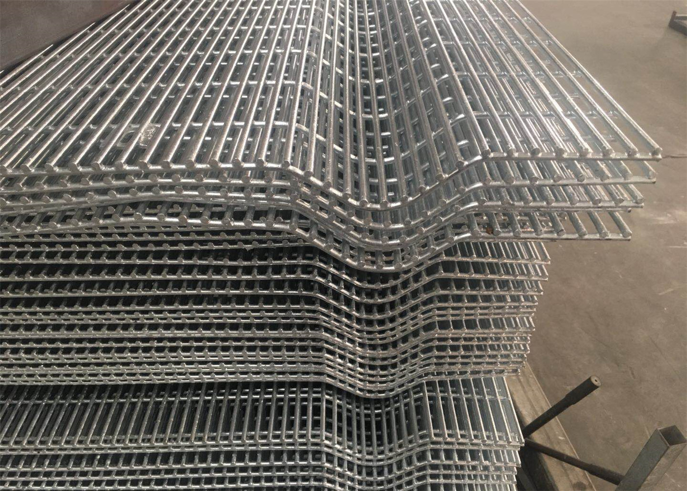 Mesh 358 Security Fence Panel 2.1m High x 2515mm Powder Coated Green, Black, Yellow Etc