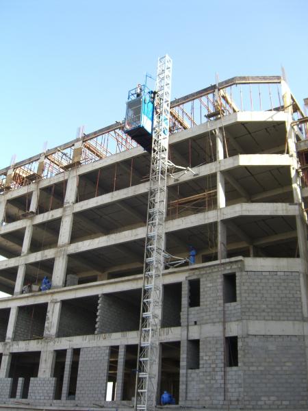 SC200 Single Cage Construction Material Hoists for Chemical Industries Oil