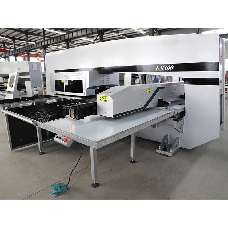 Rexroth ER300 Servo CNC Turret Punching Machine For Electrical Cabinet Production