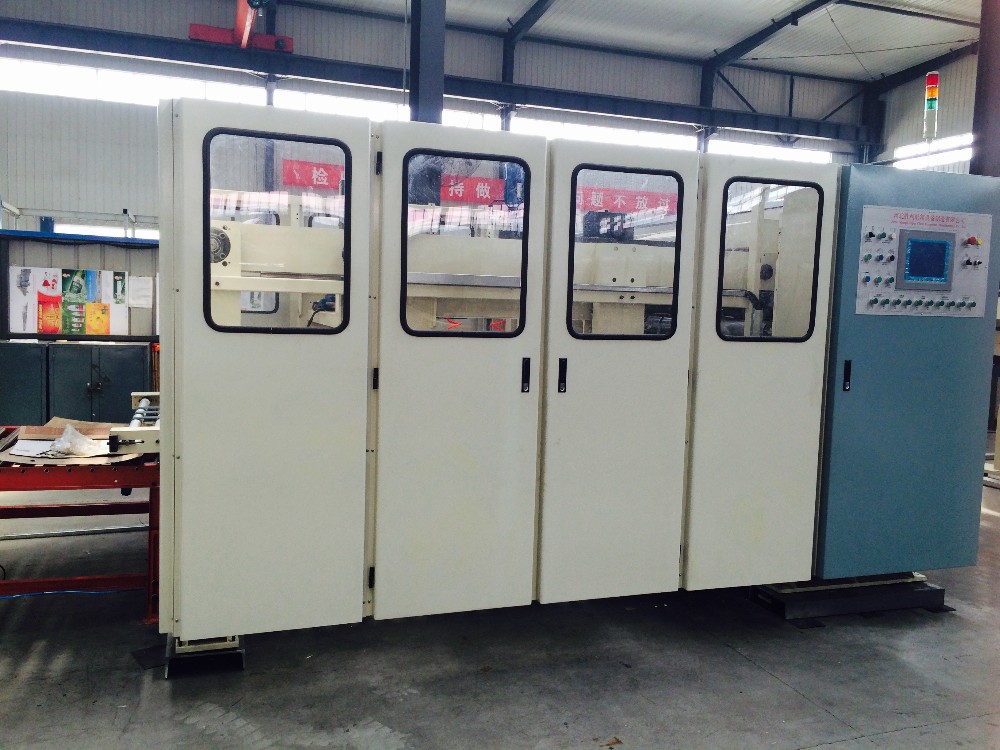 High Speed Carton Folder Gluer Machine With High Working Efficiency