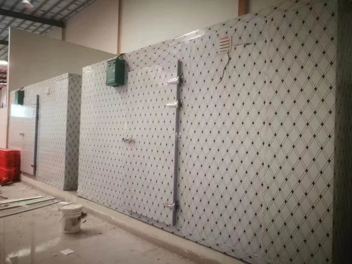 Painted Steel Stainless Steel Walk In Freezer Storage Cold Room For Frozen Food