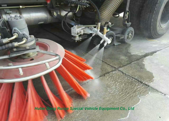 DFAC 5000L Dustbin Road Sweeper Truck for Street Cleaning With 2cbm Washing Water