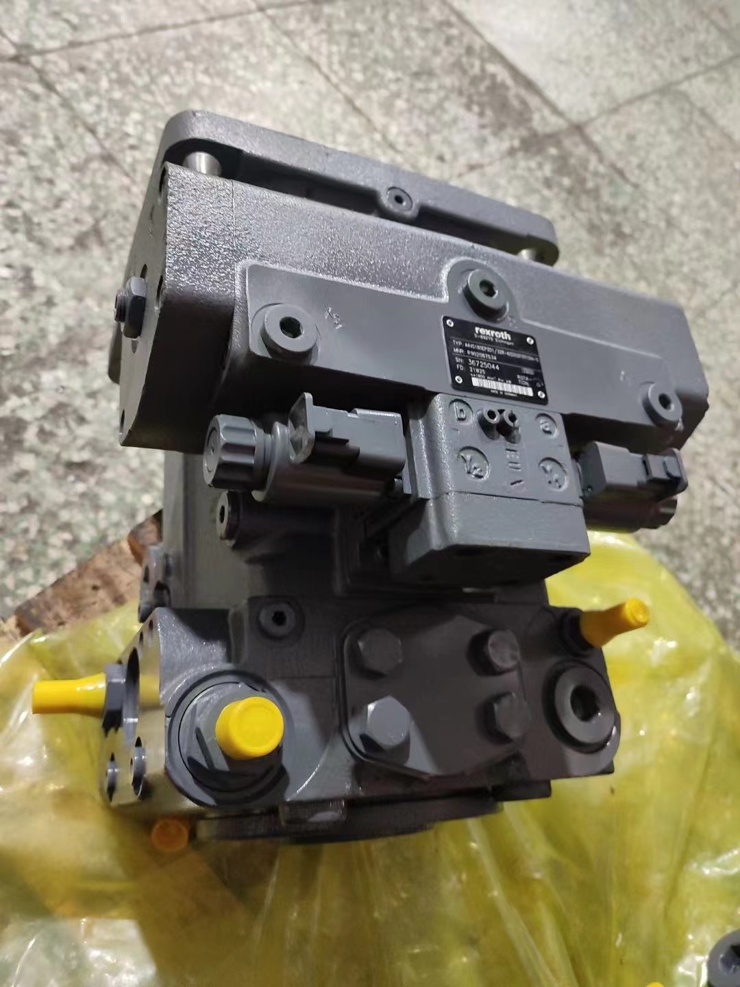 Rexroth Hydraulic Piston Pump A4VG71 A4VG90 A4VG125 A4VG180 A4VG250 A4VG71EP4D1 32R-NZF02F001DH Hydromatik High Pressure