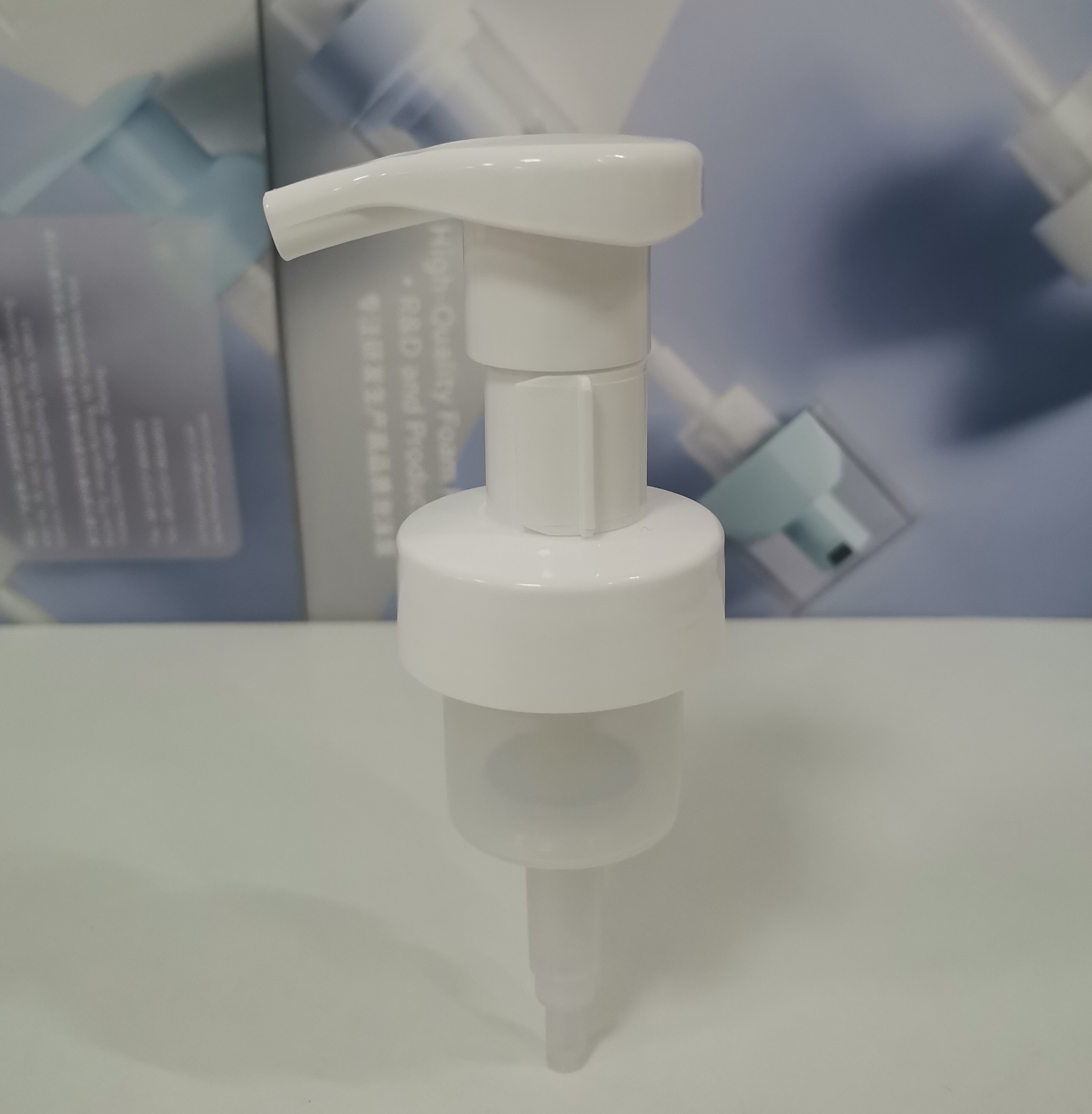 0.8cc Plastic Foam Bottle Dispenser With 43/410 Specification