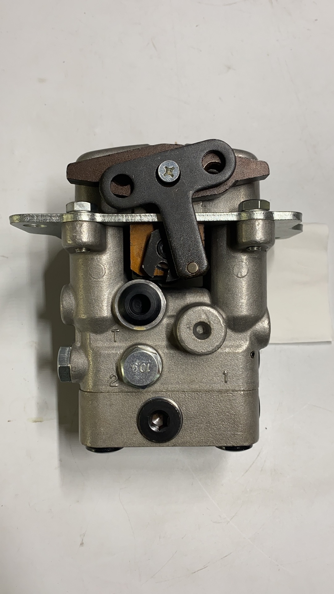 PC200-6 PC200-7 Excavator Hydraulic Pedal Valve Foot Brake Valve for Heavy Machinery