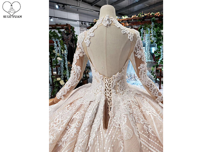 Irregular Ladies Bridal Dress , Beaded Ball Gown Wedding Dress Two Layer Trailing