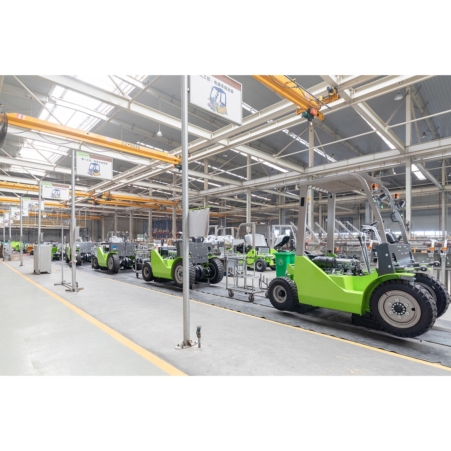1.5 Ton 2 Ton Double Deep High Reach Forklift With Overall Dimensions 2585*1308*2125mm