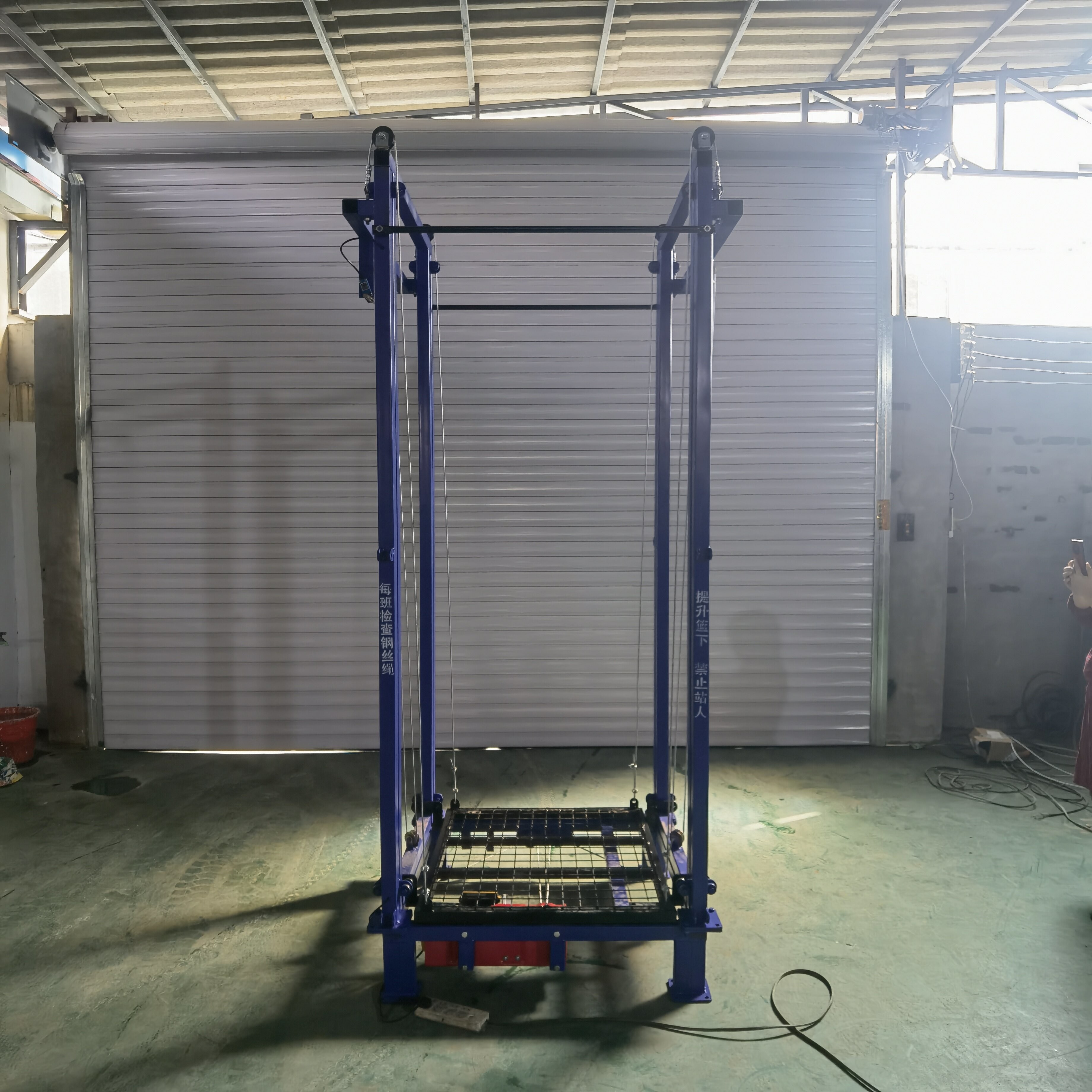 Decoration Remote Control Scaffold Hoist Platform 8m