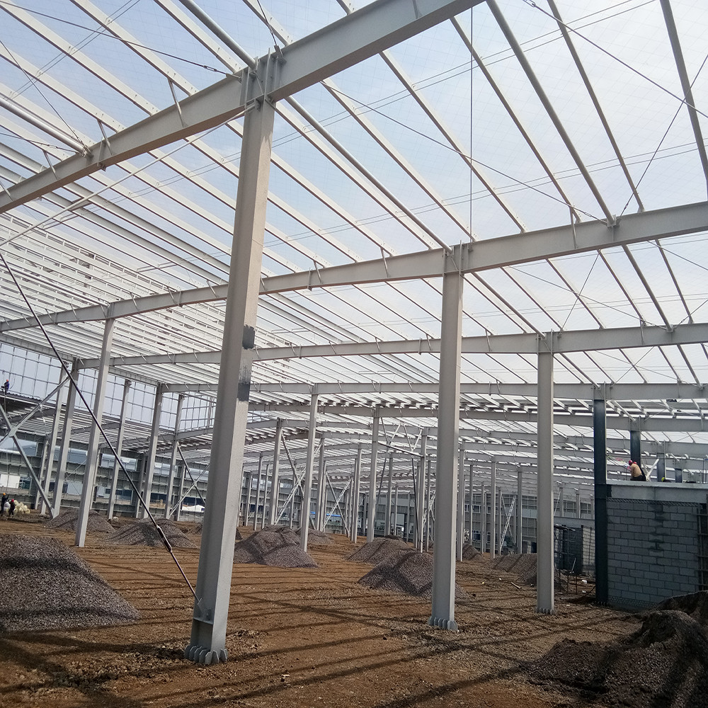 Q235 Construction Pre Fabricated Steel Buildings With Sandwich Panel Roof Cladding