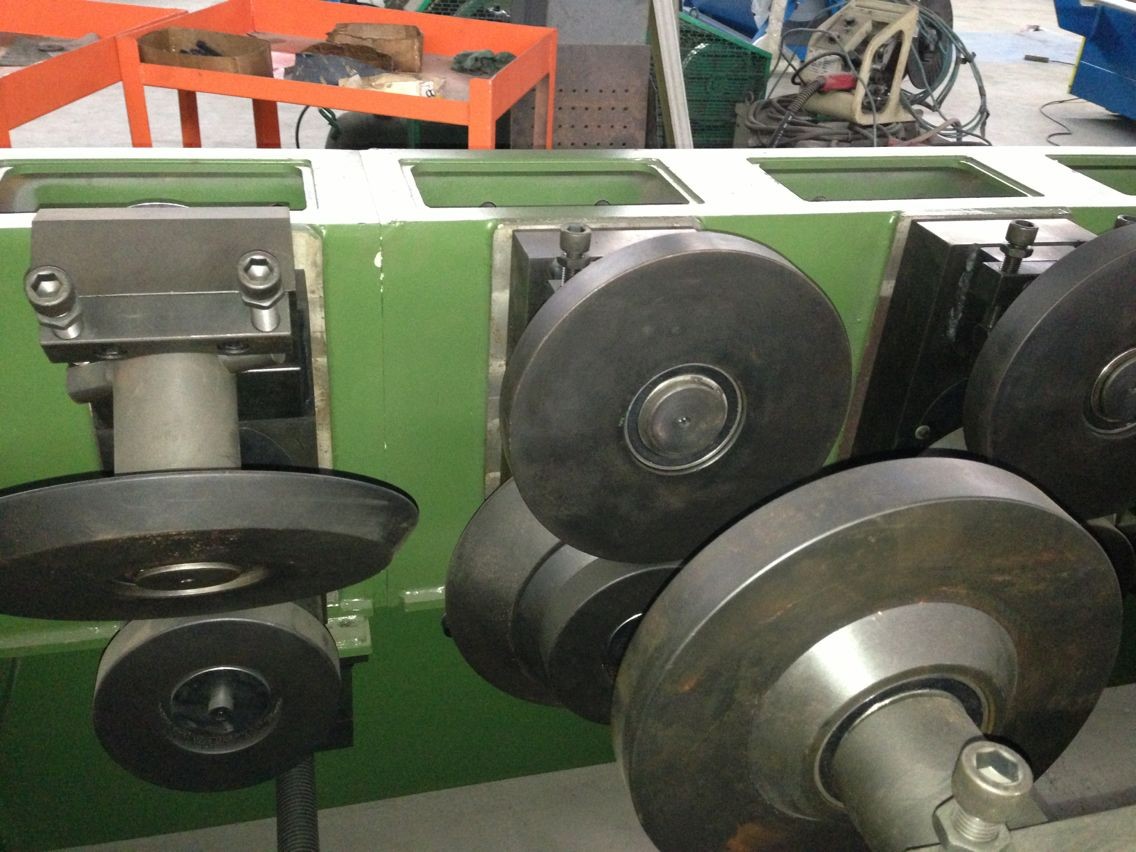 Manual Cold Roll Forming Machine , Roof Panel Roll Forming Machine
