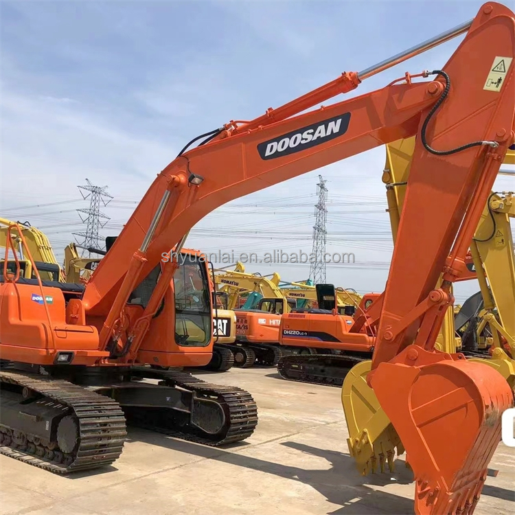 Used Doosan Excavator DH220Lc-7 with Original Hydraulic Cylinder and Good Cab Sealing