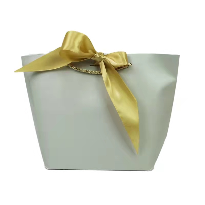 Personalized Luxury Custom Crafts Handmade Pink Coated Art Paper Cosmetics Clothes Jewelry Gift Bag Small