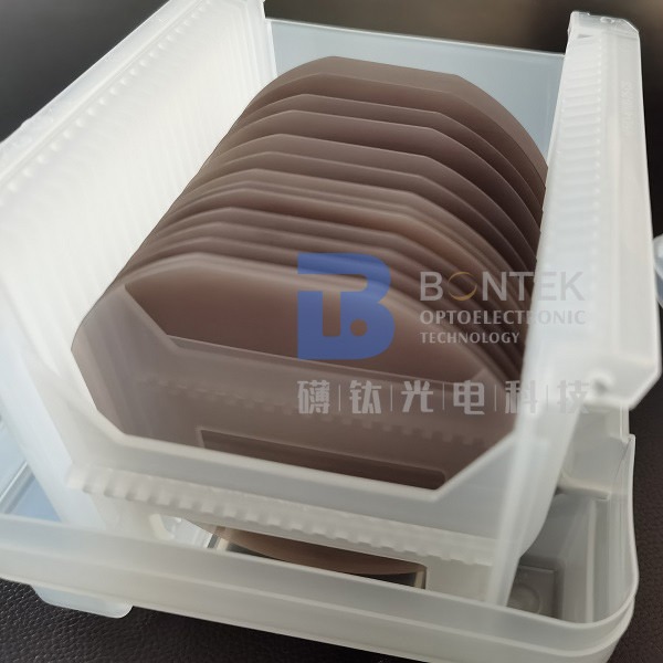 Fe Doped Yellow Black LiTaO3 Wafer For High-Density Holographic Information Storage