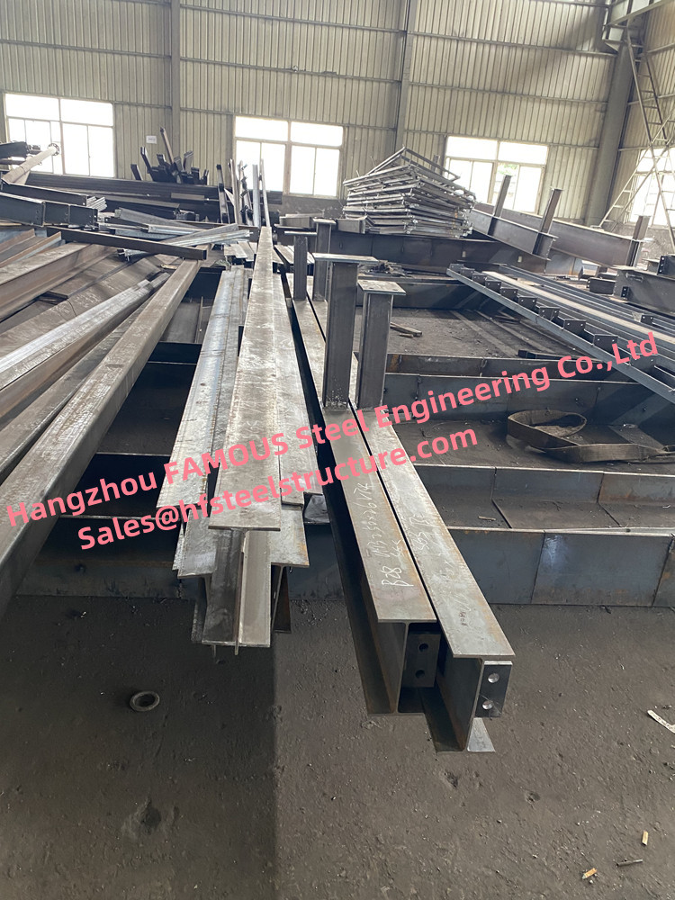 Truss Girder Structural Steel Bridge , Platform Arch Steel Bridge For People Walking Runway Passing By