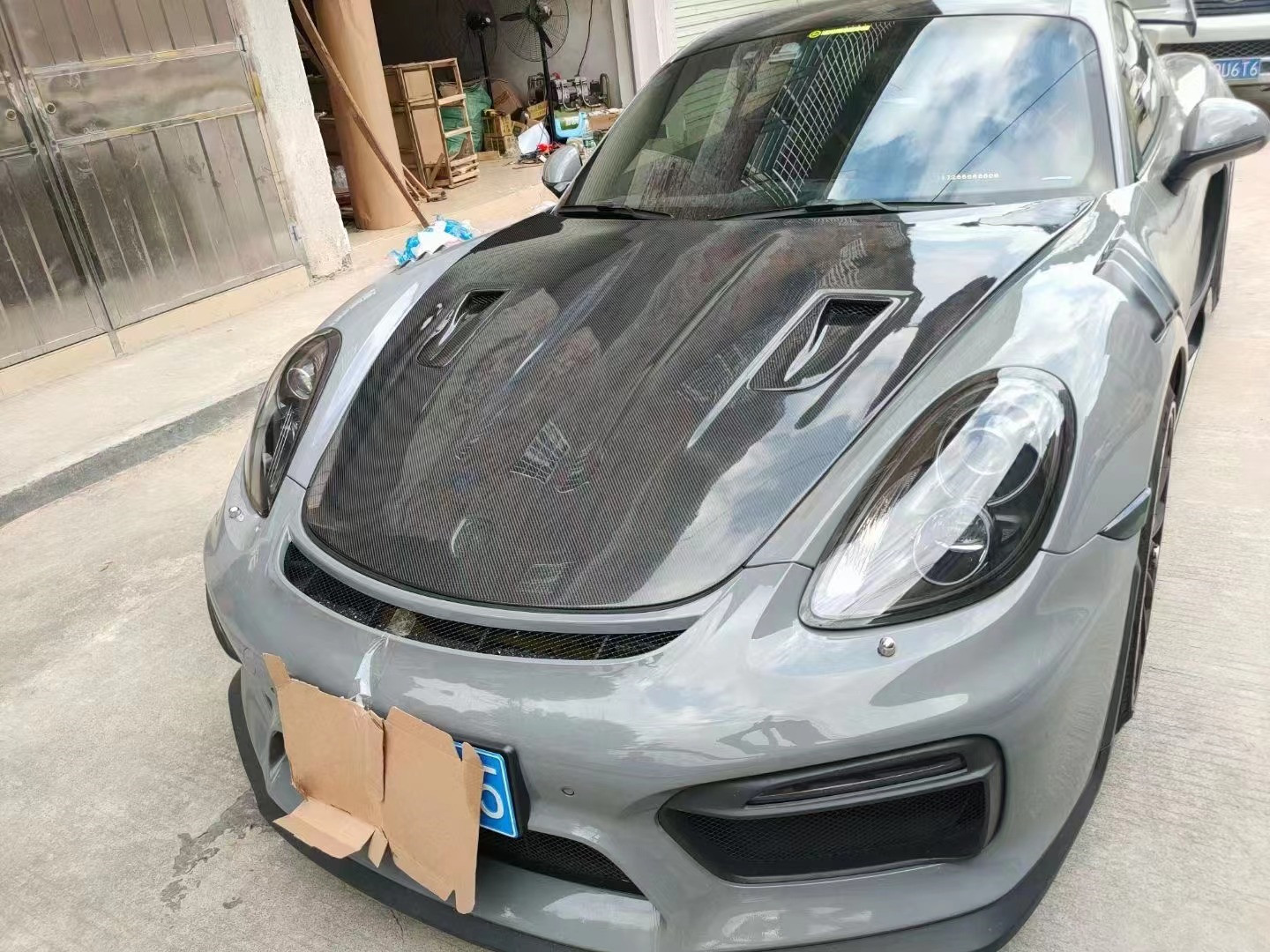 Carbon Fiber Products for Porsche 981 Boxster Carbon Fiber Hood 981 Carbon Fiber Engine Hatch Cover 2013-2015