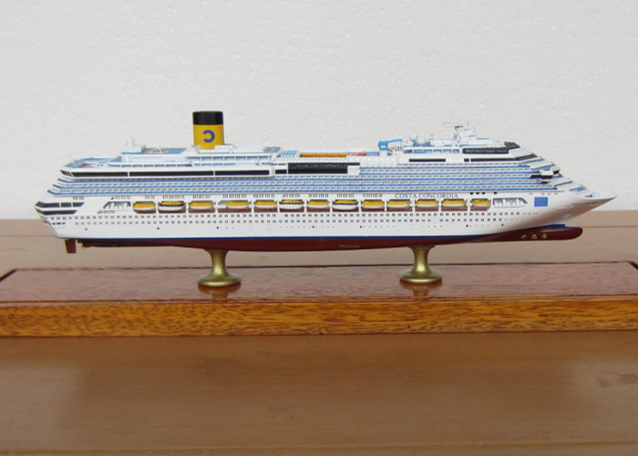 Scale 1:900 Outdoor Decoration Costa Concordia Model , Cruise Ship Business Model