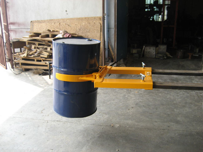 Oil Drum Gripper For Forklift Drum Grabber Attachment Forklift Drum Lifter 680kg Drum
