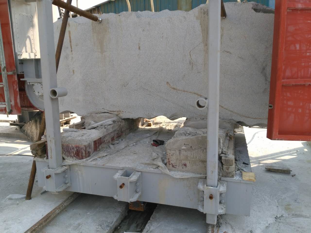 11T 15KW Granite Quarry Multi Wire Granite Cutting Machine 2500mm Trolley