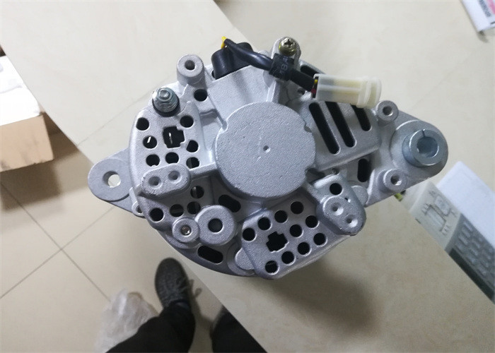 6D22 Diesel Engine Alternator For Excavator HD1250 ME017632 24V 50A