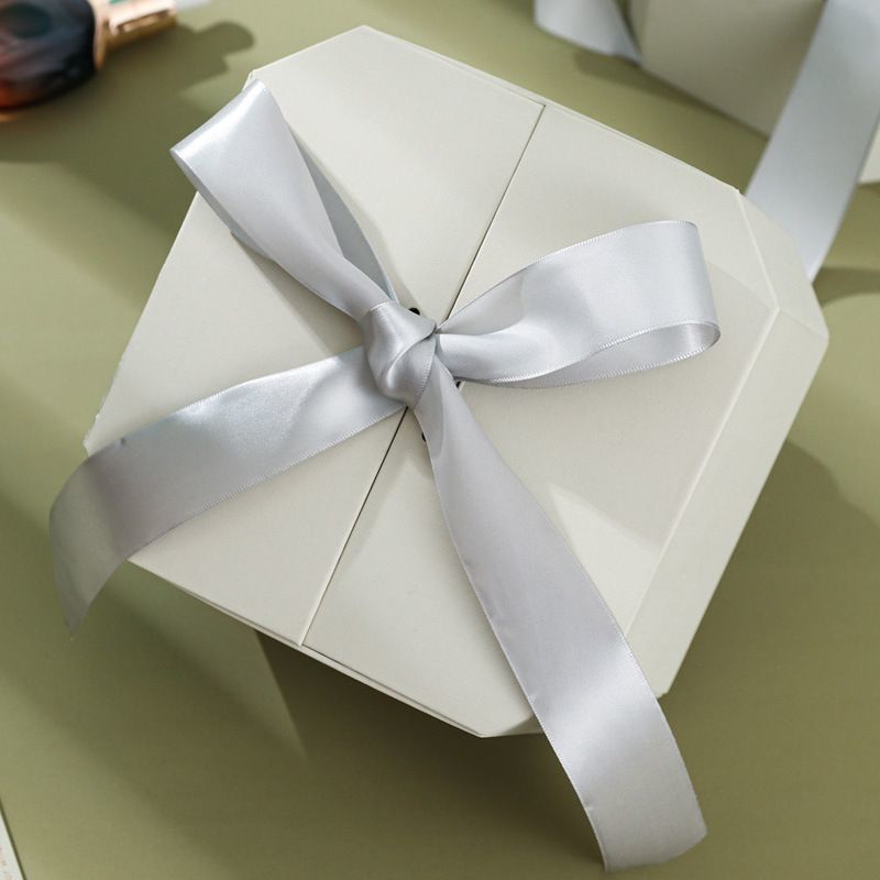 Christmas Decoration Paper Gift Box, China Wholesale Round Cardboard Boxes