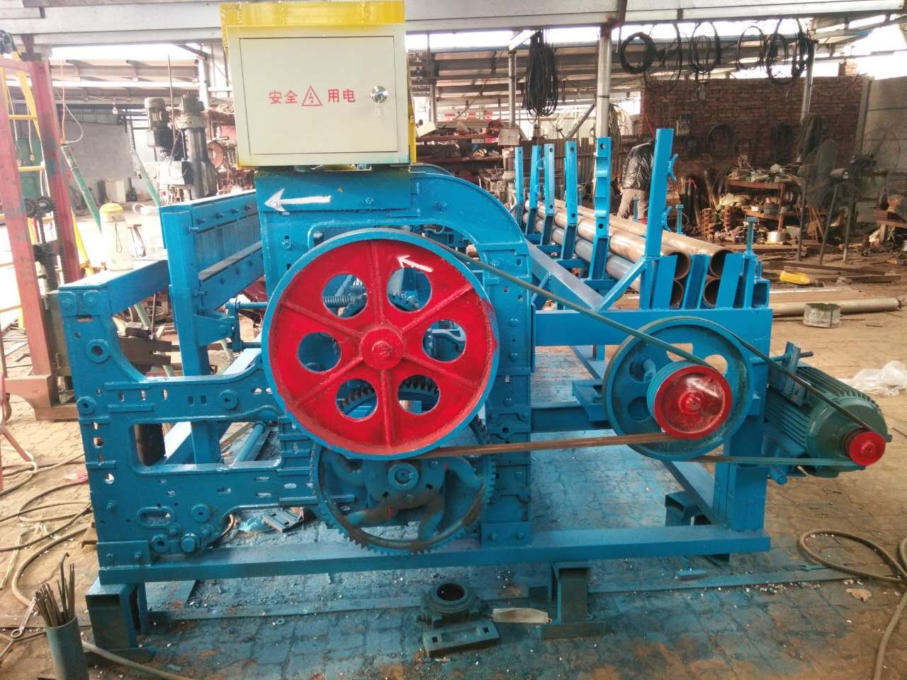 Best price 3T Weight Crimped Wire Mesh Machine 10 Mm - 120 Mm Mesh 5 - 10 Years Warranty India