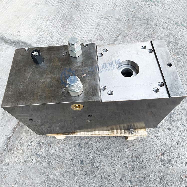 Hydraulic Rock Breaker Spare Part Soosan SB121 SB130 SB140 Hydraulic Hammer Cylinder