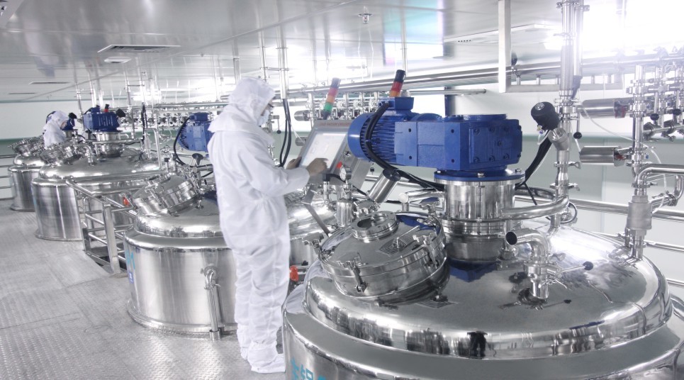 10000L Vacuum Liquid Detergent Mixing Tank With Homogenizer Option
