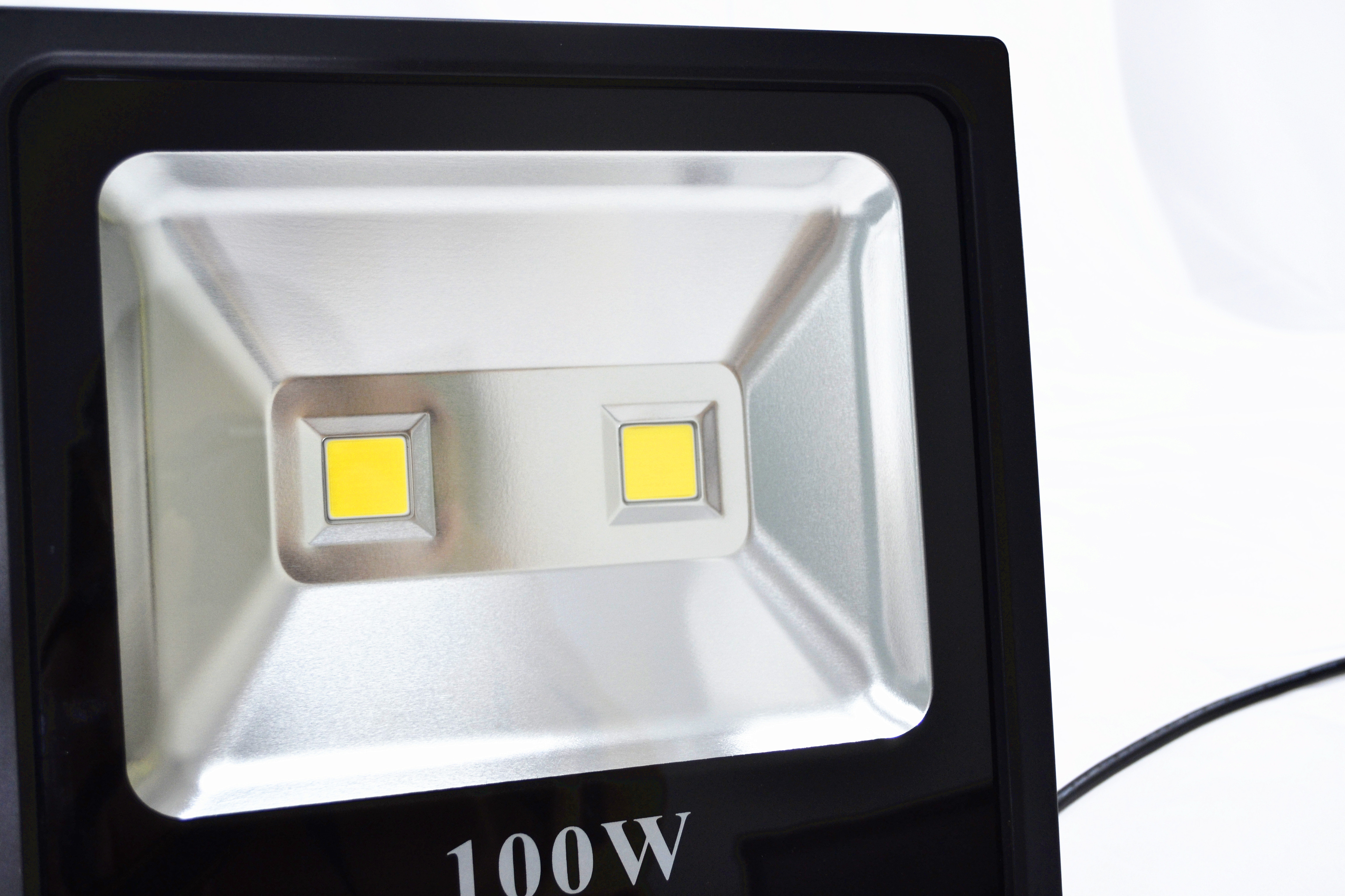 Thickened Aluminum Outdoor LED Flood Lights With Photocell High Voltage