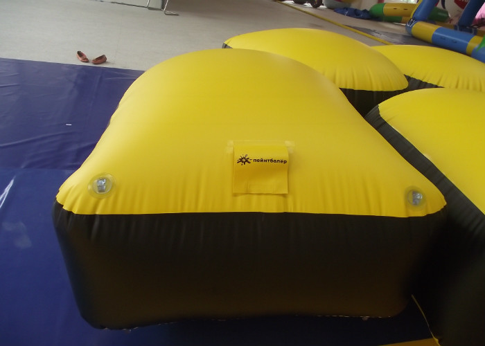 Kindergarten Baby Inflatable Paintball Bunkers 1.2 X 0.6 X 1.5m 0.9mm Pvc Tarpaulin