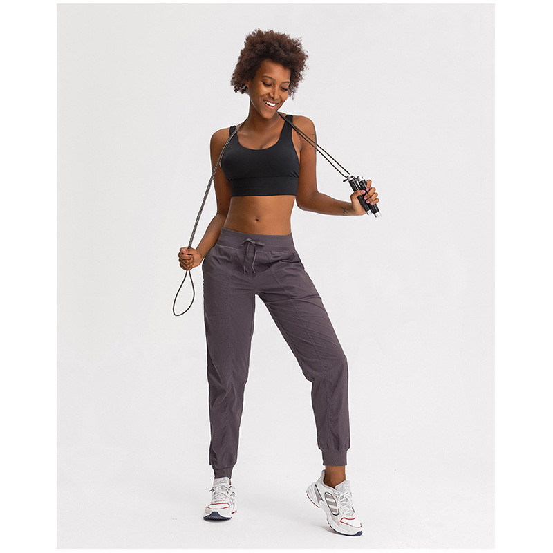 Fashion Woven Fabric Women's Loose Fit Pocket Yoga Pants For Autumn Winter