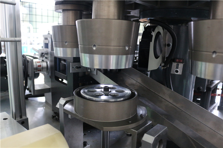 Ultrasonic Horizontal High Speed Paper Bowl Forming Machine 70-80 Pcs/Min