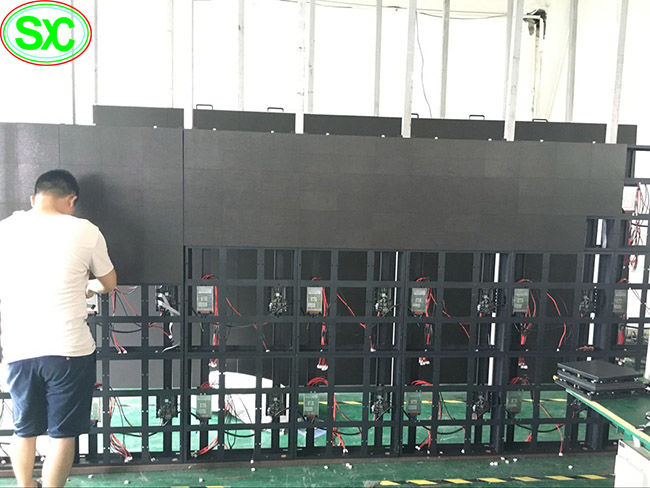 Advertising P4 Indoor Full Color LED Display Wall Front Service With Magnet